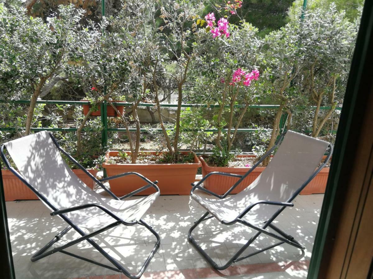 法维尼亚纳Il Giardino Su Lido Burrone公寓 外观 照片