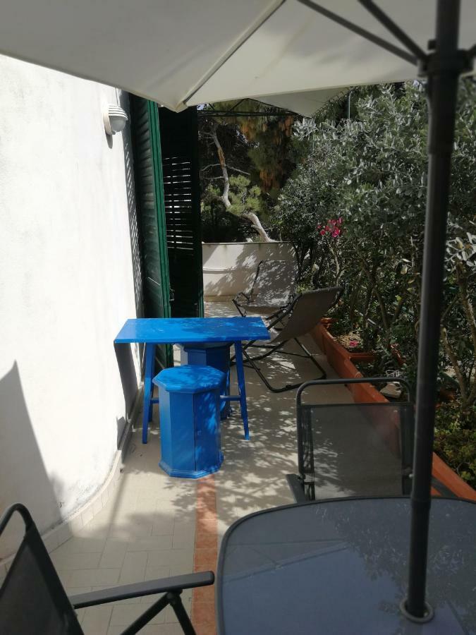 法维尼亚纳Il Giardino Su Lido Burrone公寓 外观 照片